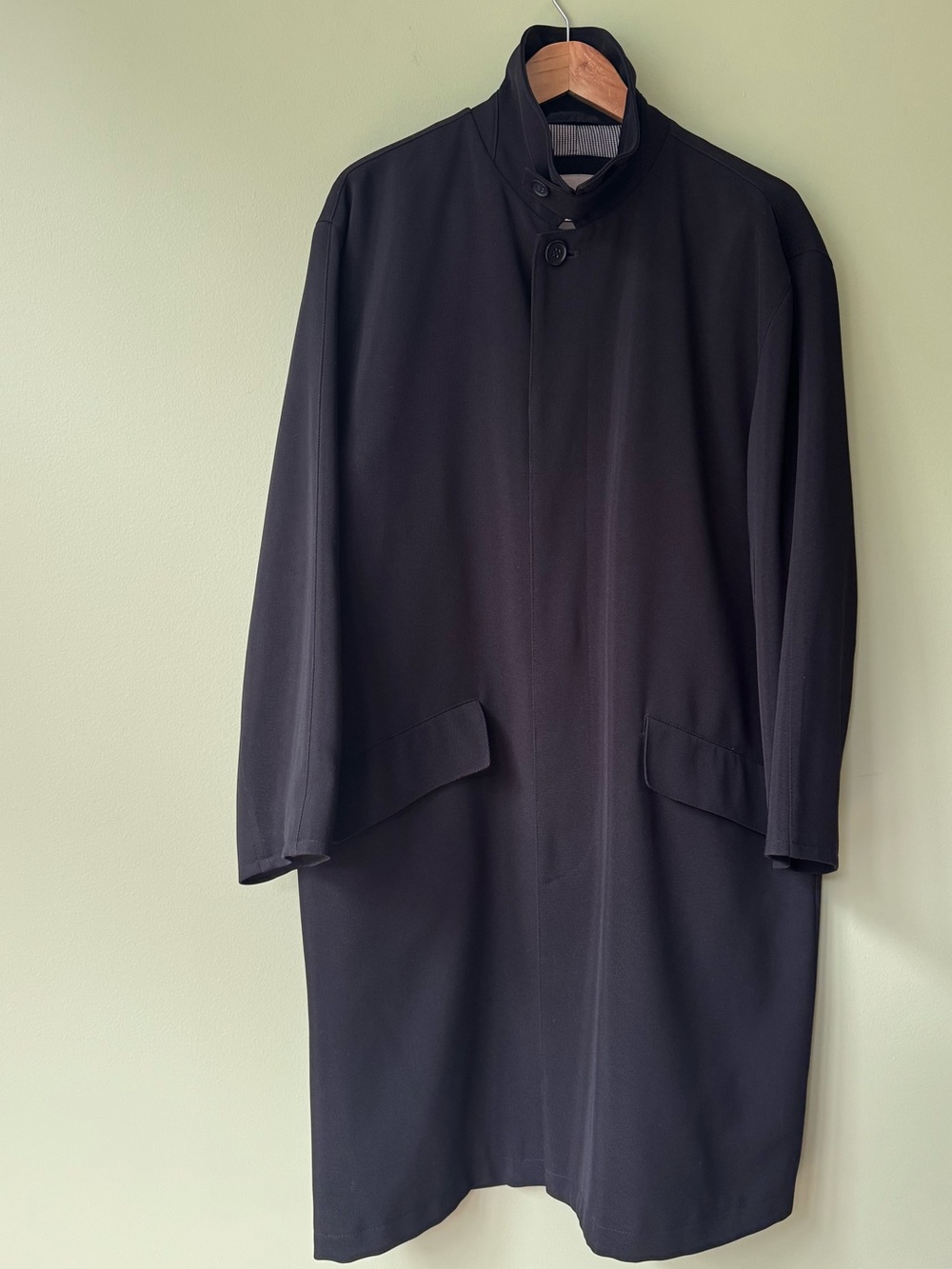 Vintage Utex Classic Black Minimalist Timeless Mid-Length Mac Trench Coat Jacket
